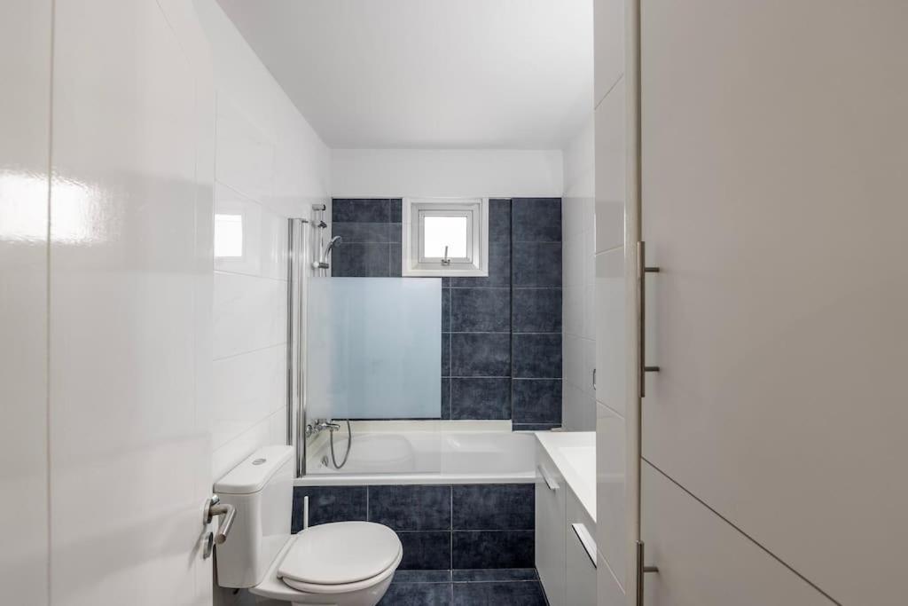 Luxurious Bright & Stylish 2Br With Office In Nicosia Apartment Bagian luar foto