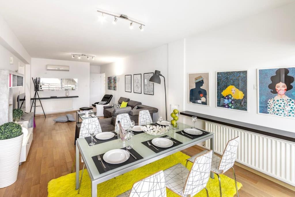 Luxurious Bright & Stylish 2Br With Office In Nicosia Apartment Bagian luar foto