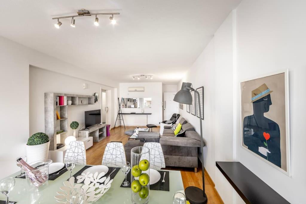 Luxurious Bright & Stylish 2Br With Office In Nicosia Apartment Bagian luar foto